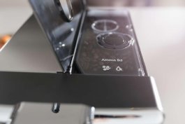 Особая герметичная конструкция надолго сохранит свежесть и аромат кофейных зерен